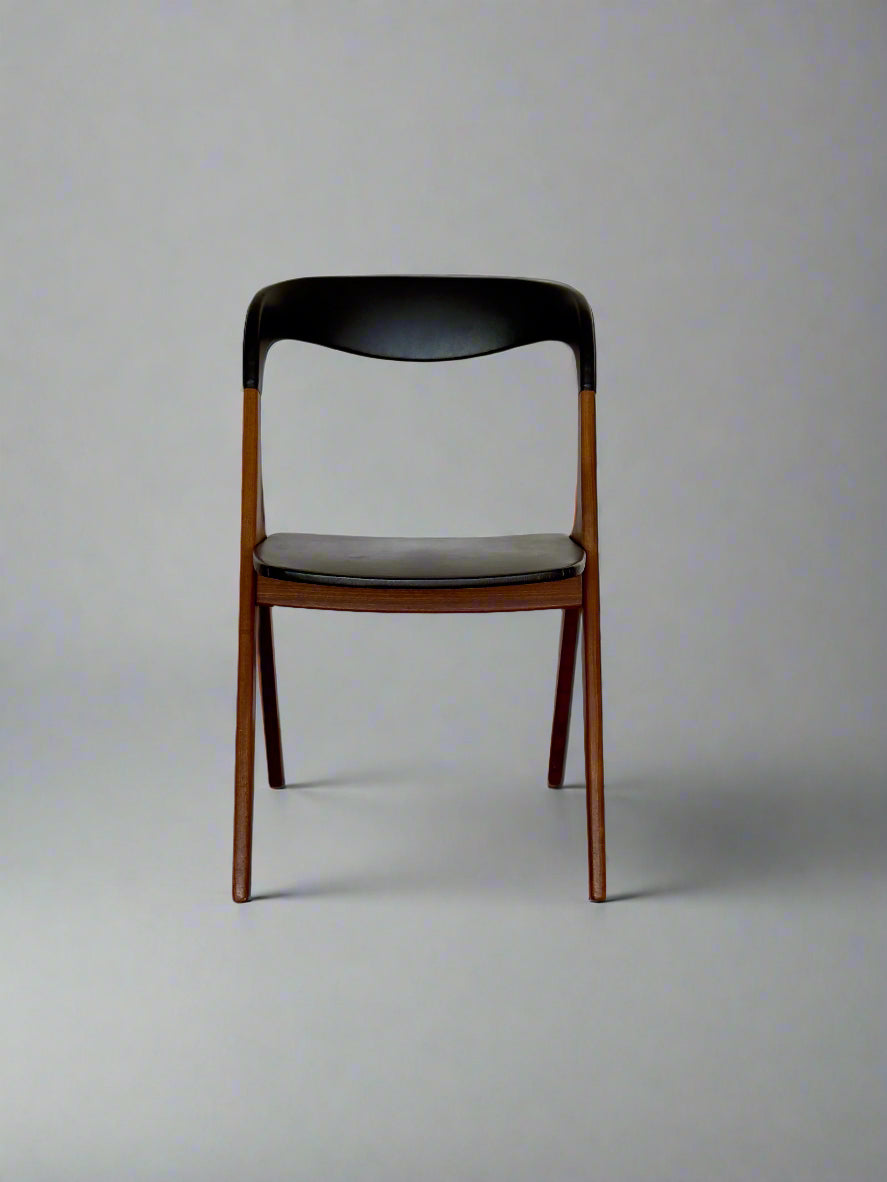 Sonja Chair by Johannes Andersen for Vamo Sønderborg – Teak & Black Skai