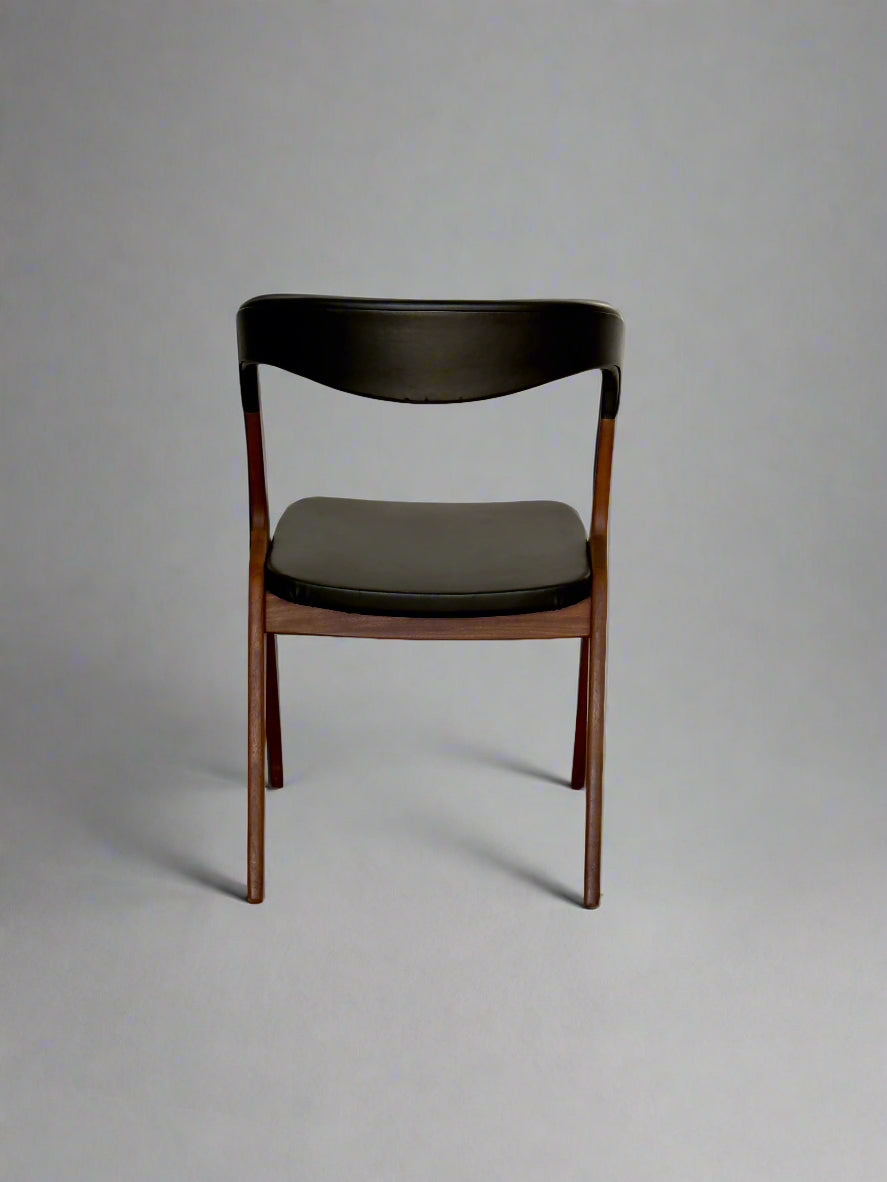Sonja Chair by Johannes Andersen for Vamo Sønderborg – Teak & Black Skai