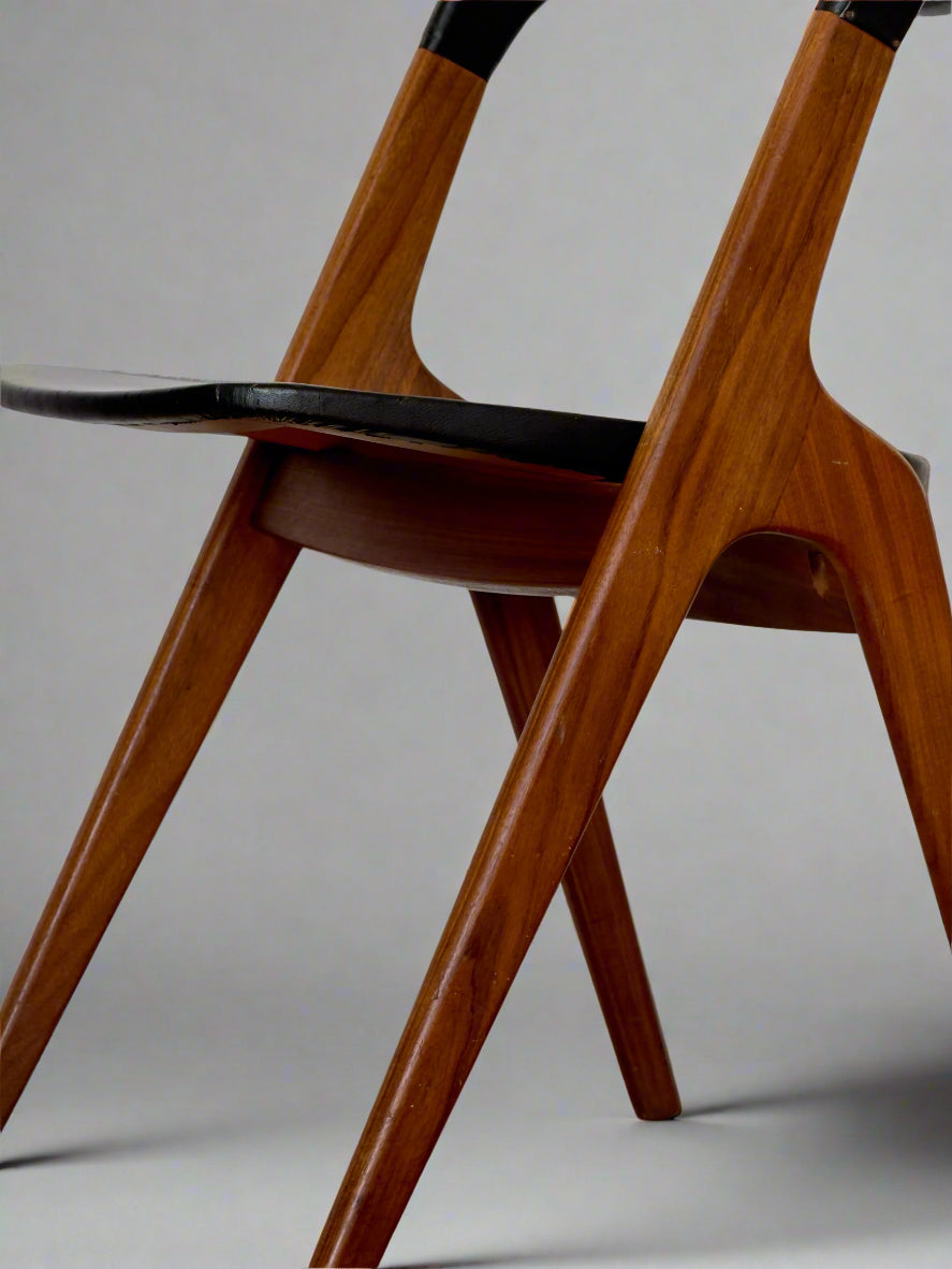 Sonja Chair by Johannes Andersen for Vamo Sønderborg – Teak & Black Skai