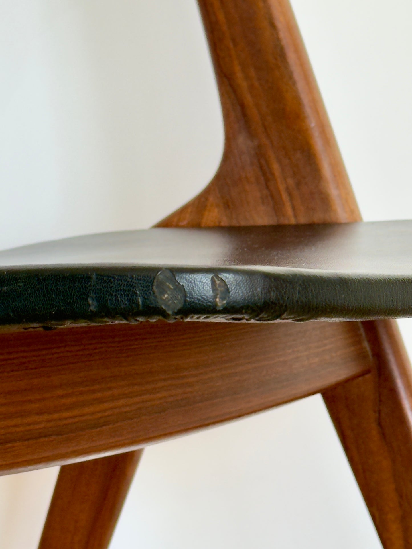Sonja Chair by Johannes Andersen for Vamo Sønderborg – Teak & Black Skai