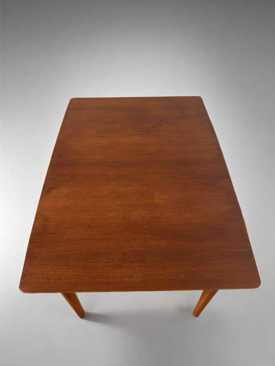 Scandinavian dining table – teak veneer top, extendable