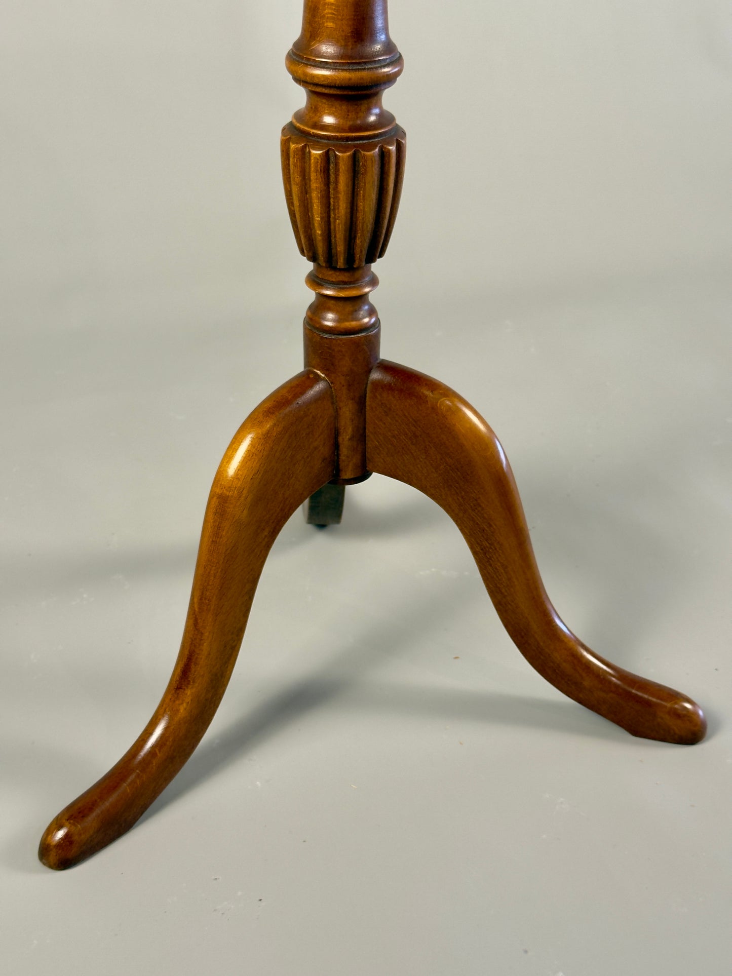 Vintage pedestal side table
