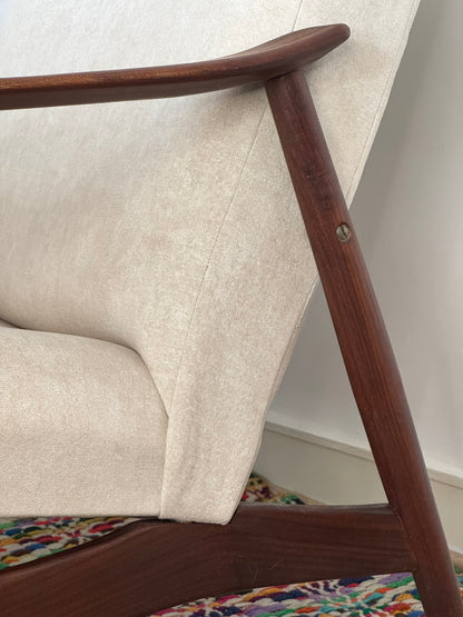 Scandinavian Teak Lounge Chair – Mid-Century Modern