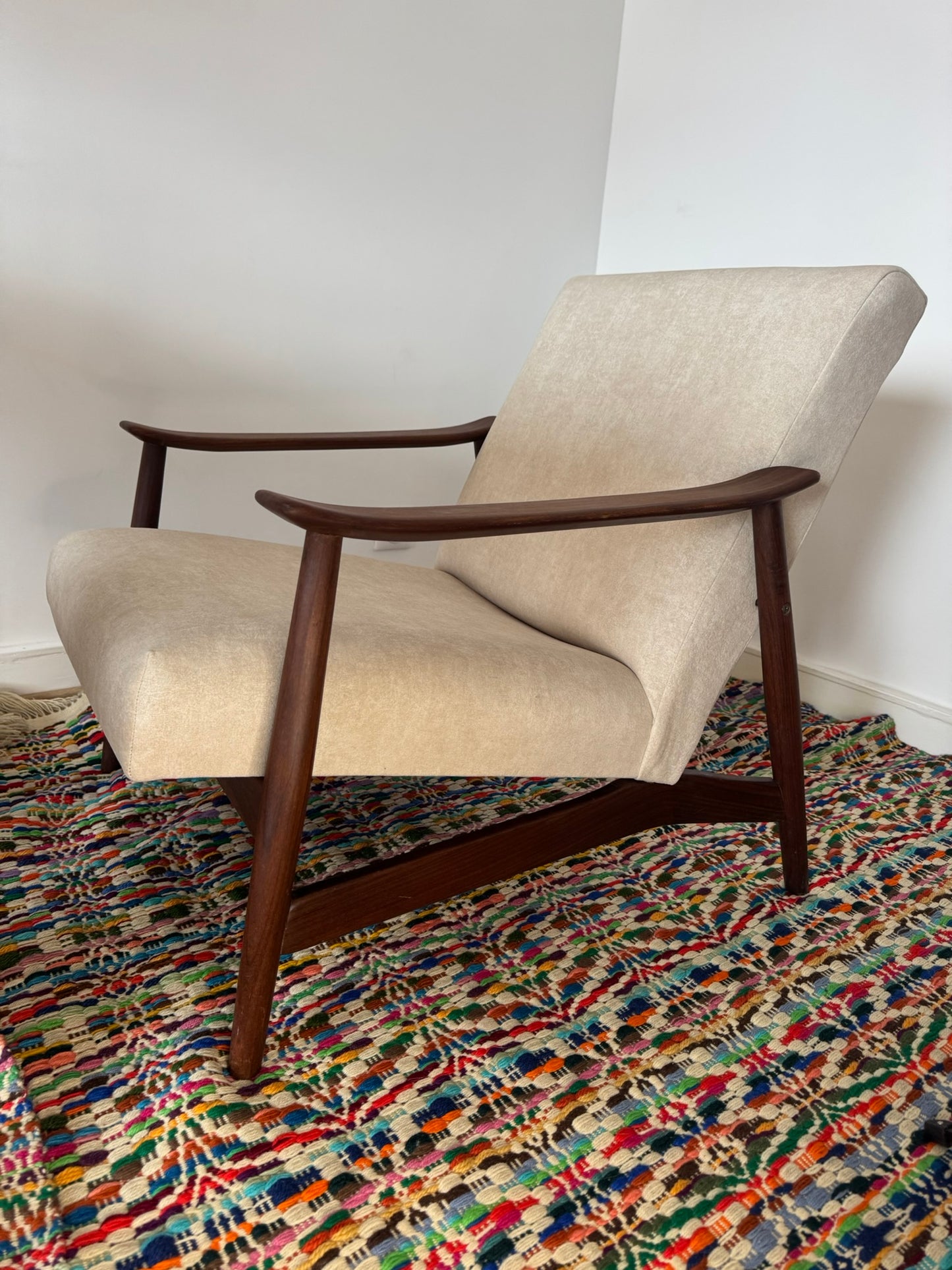 Scandinavian Teak Lounge Chair – Mid-Century Modern