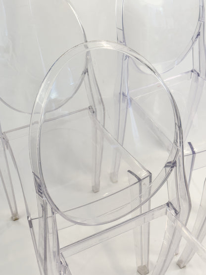 Set of 4 Victoria Ghost Chairs by Philippe Starck for Kartell – Transparent, Stackable Design