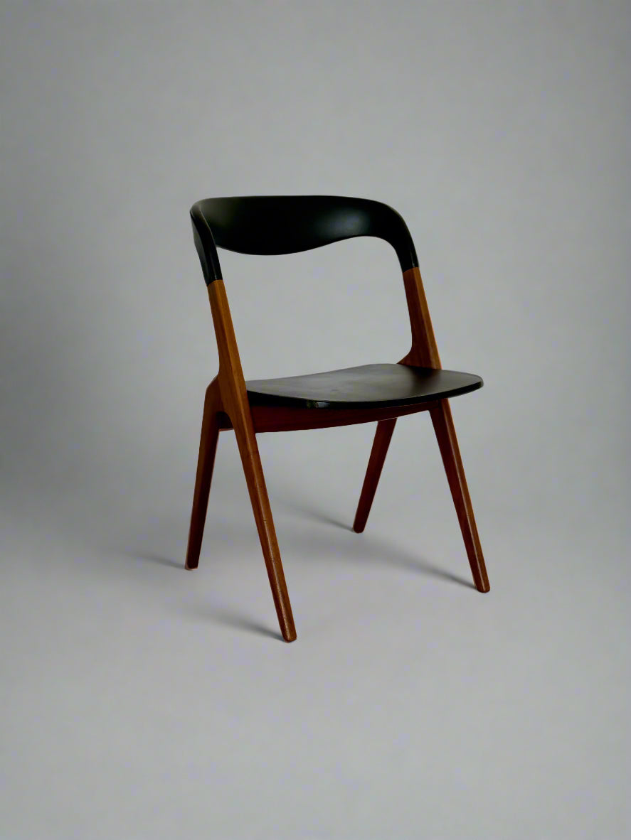 Sonja Chair by Johannes Andersen for Vamo Sønderborg – Teak & Black Skai