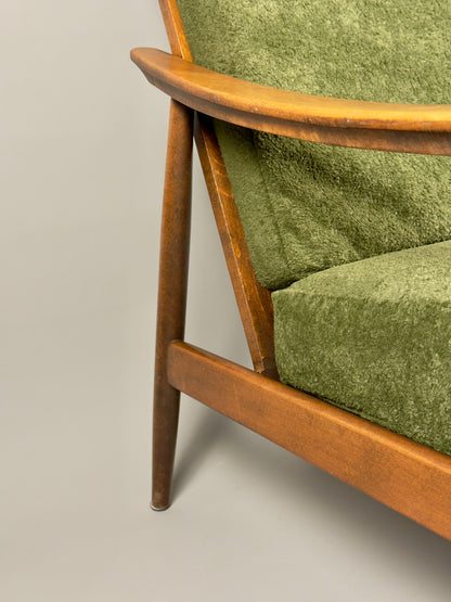 Scandinavian Lounge Chair – Green Upholstery, Beech Wood, Vintage