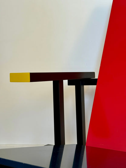 Red and Blue Chair in the Style of Gerrit Rietveld - De Stijl Movement