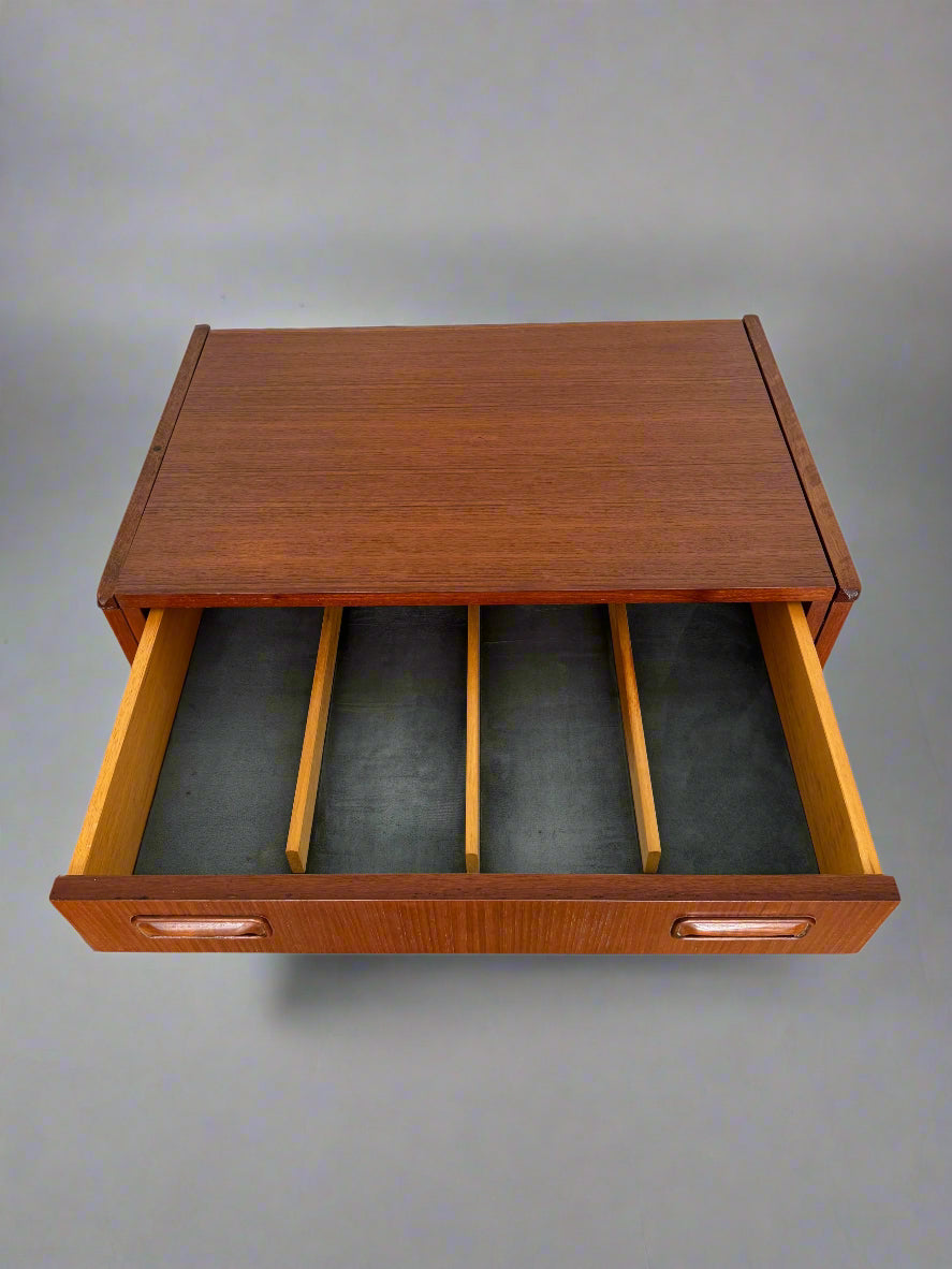 Vintage Teak Storage Cabinet – 4 Drawers, Scandinavian Style, 1960s
